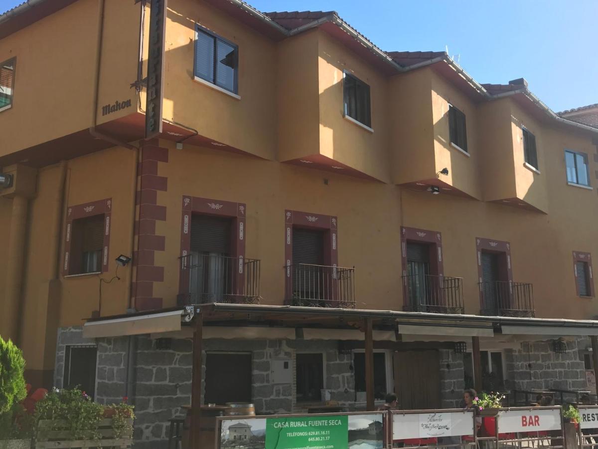 Hotel Rural El Alberche Burgohondo Buitenkant foto
